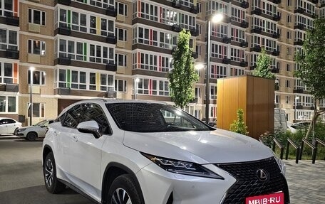 Lexus RX IV рестайлинг, 2020 год, 5 050 000 рублей, 1 фотография