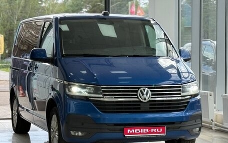 Volkswagen Multivan T6 рестайлинг, 2020 год, 5 600 000 рублей, 1 фотография