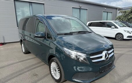 Mercedes-Benz V-Класс, 2022 год, 4 777 000 рублей, 1 фотография