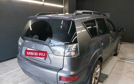 Mitsubishi Outlander III рестайлинг 3, 2010 год, 997 000 рублей, 3 фотография