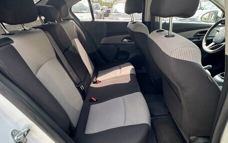 Chevrolet Cruze II, 2014 год, 920 000 рублей, 7 фотография