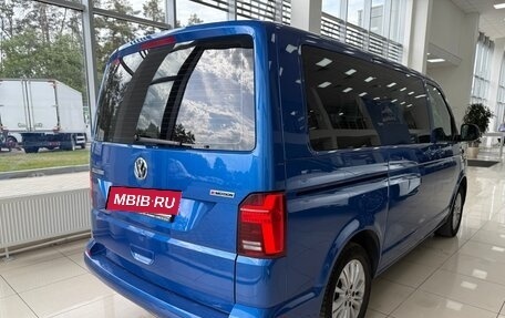 Volkswagen Multivan T6 рестайлинг, 2020 год, 5 600 000 рублей, 4 фотография