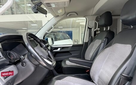 Volkswagen Multivan T6 рестайлинг, 2020 год, 5 600 000 рублей, 8 фотография