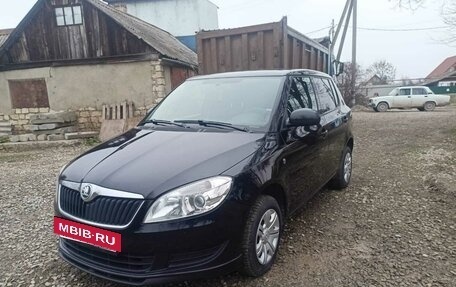 Skoda Fabia II, 2013 год, 725 000 рублей, 2 фотография