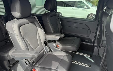Mercedes-Benz V-Класс, 2022 год, 4 777 000 рублей, 4 фотография