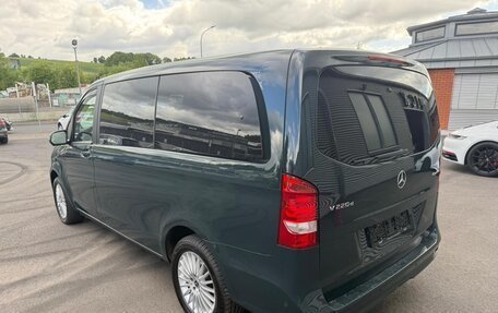 Mercedes-Benz V-Класс, 2022 год, 4 777 000 рублей, 15 фотография