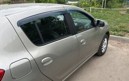 Renault Sandero II рестайлинг, 2015 год, 680 000 рублей, 5 фотография
