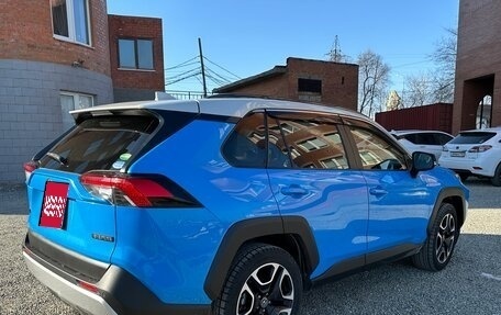 Toyota RAV4, 2019 год, 2 990 000 рублей, 11 фотография