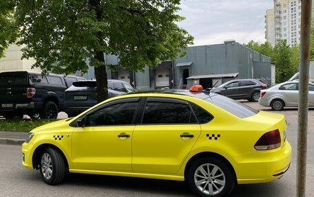 Volkswagen Polo VI (EU Market), 2018 год, 680 000 рублей, 2 фотография