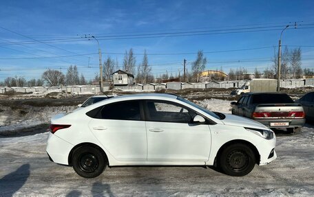 Hyundai Solaris II рестайлинг, 2019 год, 760 000 рублей, 2 фотография
