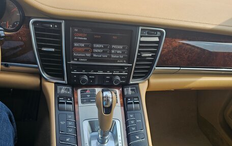 Porsche Panamera II рестайлинг, 2011 год, 2 500 000 рублей, 10 фотография
