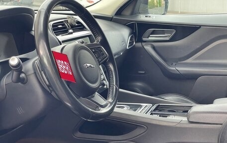 Jaguar F-Pace, 2016 год, 2 250 000 рублей, 11 фотография