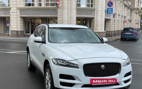 Jaguar F-Pace, 2016 год, 2 250 000 рублей, 6 фотография