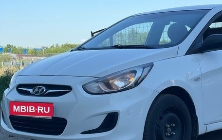 Hyundai Solaris II рестайлинг, 2011 год, 830 000 рублей, 6 фотография