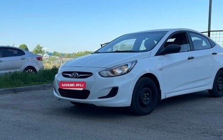 Hyundai Solaris II рестайлинг, 2011 год, 830 000 рублей, 14 фотография