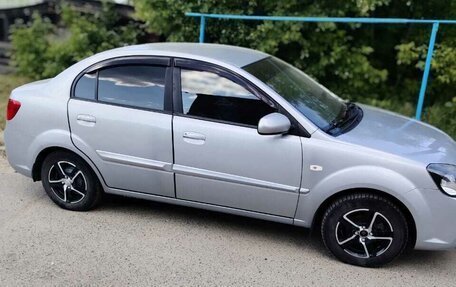 KIA Rio II, 2011 год, 720 000 рублей, 4 фотография