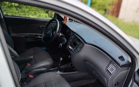 KIA Rio II, 2011 год, 720 000 рублей, 6 фотография