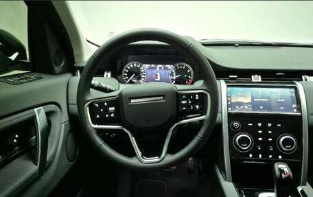 Land Rover Discovery Sport I рестайлинг, 2021 год, 3 000 000 рублей, 4 фотография