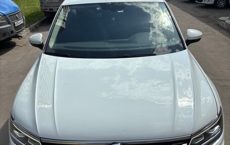 Volkswagen Tiguan II, 2018 год, 2 950 000 рублей, 8 фотография