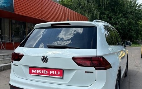Volkswagen Tiguan II, 2018 год, 2 950 000 рублей, 7 фотография