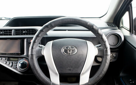 Toyota Aqua I, 2013 год, 939 000 рублей, 12 фотография
