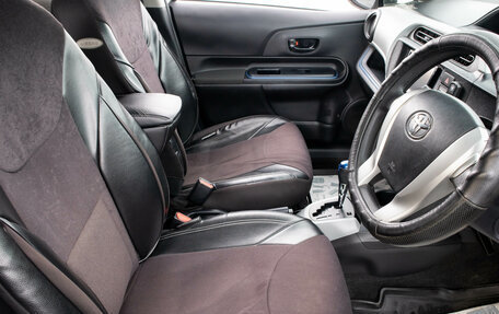 Toyota Aqua I, 2013 год, 939 000 рублей, 9 фотография