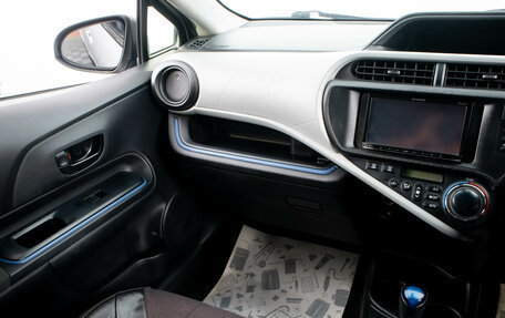 Toyota Aqua I, 2013 год, 939 000 рублей, 19 фотография