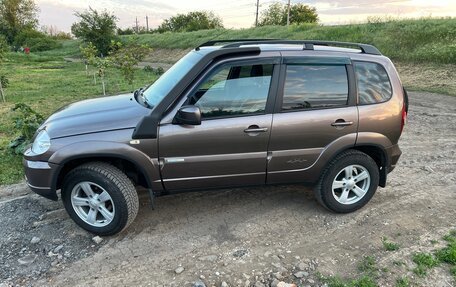 Chevrolet Niva I рестайлинг, 2014 год, 685 000 рублей, 2 фотография