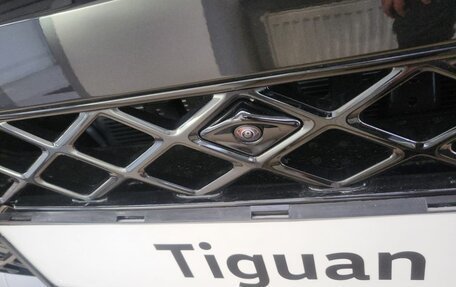 Volkswagen Tiguan, 2024 год, 6 298 000 рублей, 15 фотография