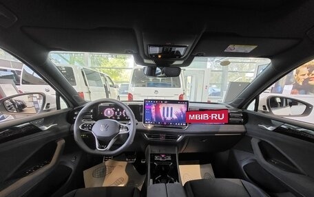 Volkswagen Tiguan, 2024 год, 6 298 000 рублей, 17 фотография