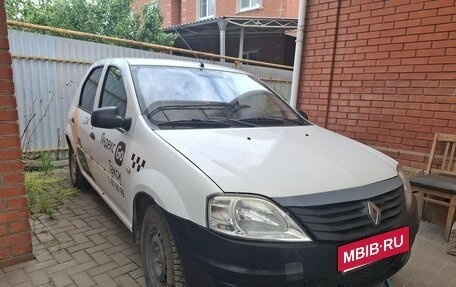 Renault Logan I, 2015 год, 360 000 рублей, 2 фотография