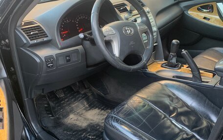 Toyota Camry, 2006 год, 690 000 рублей, 10 фотография