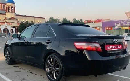 Toyota Camry, 2006 год, 690 000 рублей, 2 фотография
