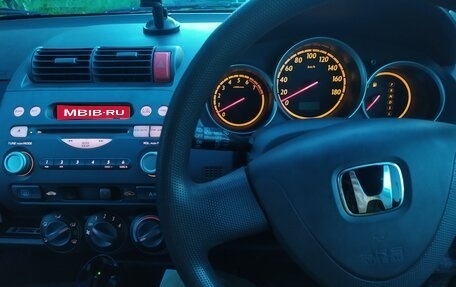 Honda Fit III, 2004 год, 690 000 рублей, 1 фотография