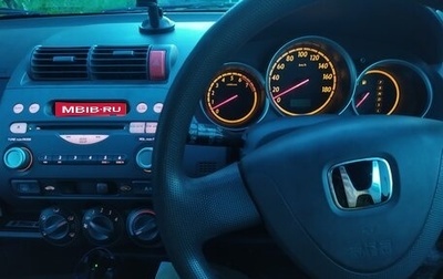Honda Fit III, 2004 год, 690 000 рублей, 1 фотография