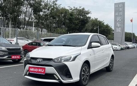 Toyota Yaris XP150 рестайлинг, 2022 год, 1 200 000 рублей, 1 фотография