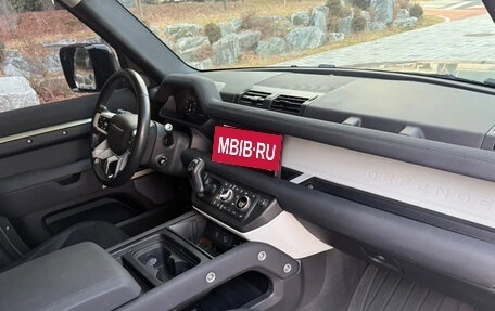 Land Rover Defender II, 2021 год, 6 100 000 рублей, 9 фотография