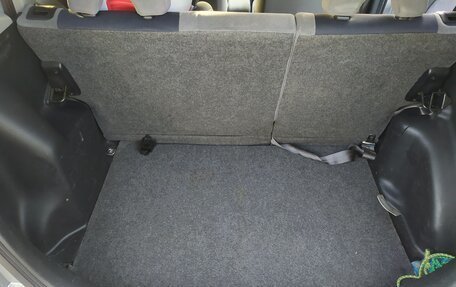 Honda Fit III, 2004 год, 690 000 рублей, 5 фотография