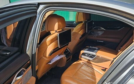 BMW 7 серия, 2017 год, 5 200 000 рублей, 10 фотография