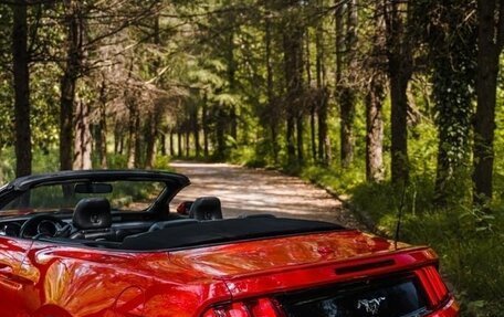 Ford Mustang VI рестайлинг, 2016 год, 2 999 000 рублей, 5 фотография