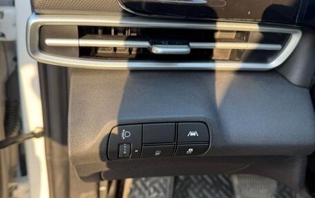 Hyundai Elantra, 2022 год, 1 445 000 рублей, 13 фотография