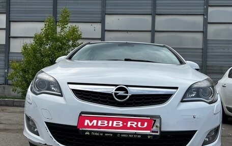 Opel Astra J, 2011 год, 650 000 рублей, 5 фотография