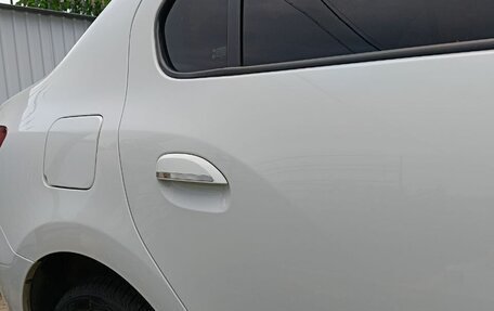 Renault Logan II, 2016 год, 950 000 рублей, 3 фотография