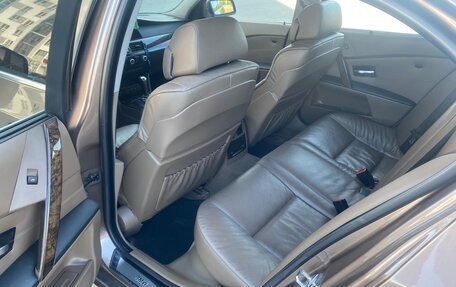 BMW 5 серия, 2004 год, 1 050 000 рублей, 6 фотография