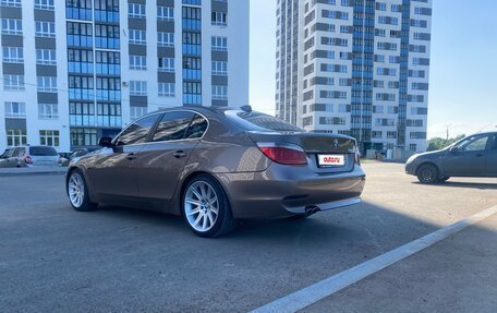 BMW 5 серия, 2004 год, 1 050 000 рублей, 8 фотография