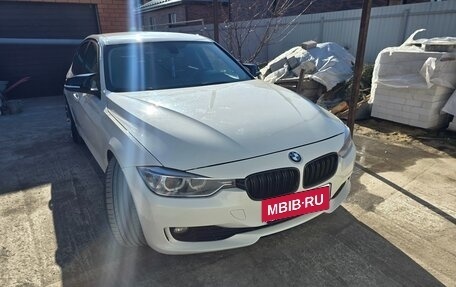 BMW 3 серия, 2012 год, 1 750 000 рублей, 3 фотография
