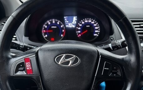 Hyundai Solaris II рестайлинг, 2012 год, 650 000 рублей, 5 фотография