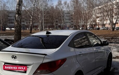 Hyundai Solaris II рестайлинг, 2012 год, 650 000 рублей, 4 фотография