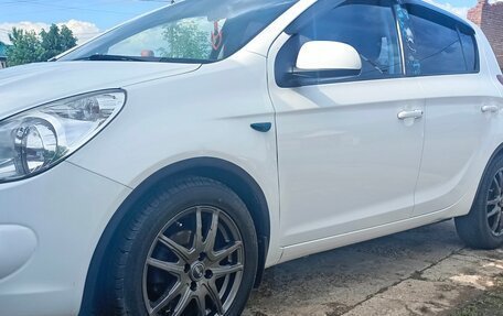 Hyundai i20 IB рестайлинг, 2010 год, 600 000 рублей, 7 фотография