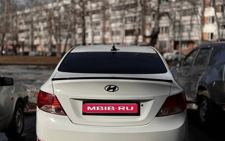 Hyundai Solaris II рестайлинг, 2012 год, 650 000 рублей, 3 фотография